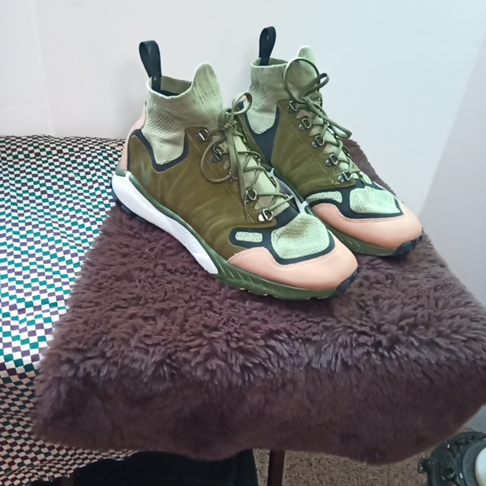 Nike Air Zoom Talaria Mid Fk PRM. Mens Athletic Shoes 875784-001